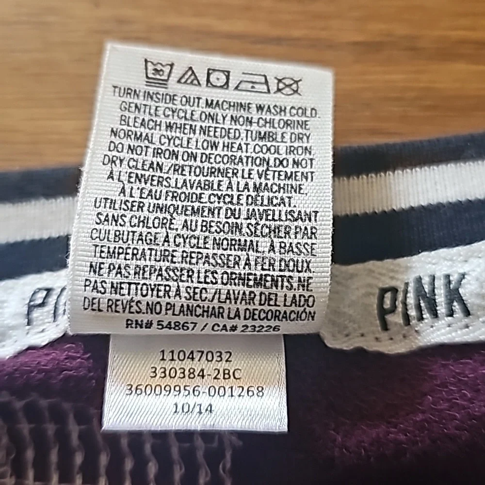 Pink Victoria's Secret Long Sleeve Dark Red Sequin Top Women's Size X-Small - Picture 12 of 12